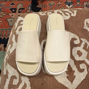 Anthropologie Leather Platform Slides size 41